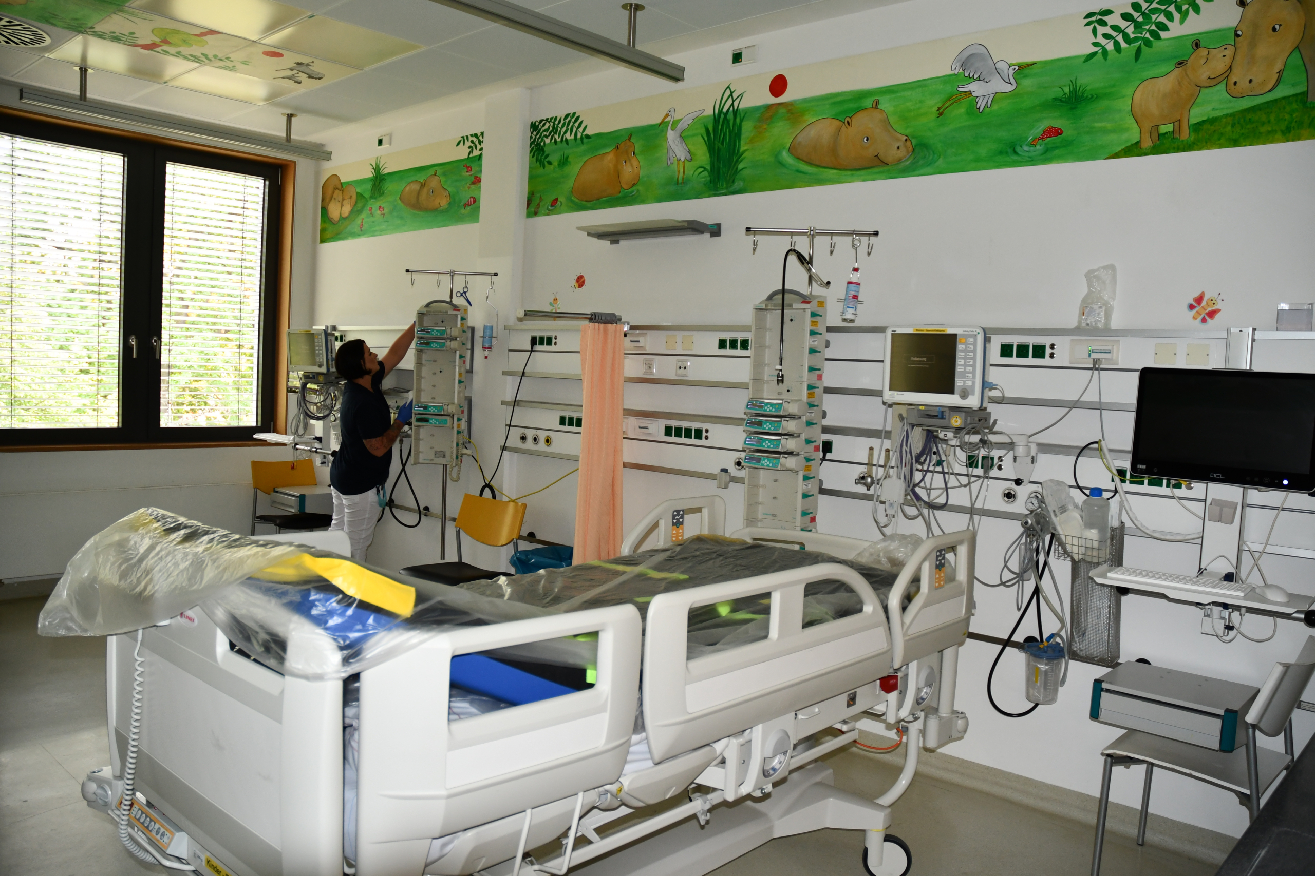 Reinigung auf der Kinderintensivstation im UKL