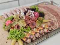 Dekorative Wurstplatte für Osterbuffet in Leipziger Kita