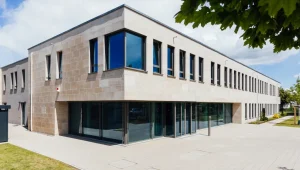 Außenansicht der Firmenzentrale der RWS Gebäudeservice GmbH in der Seehausener Straße in Leipzig