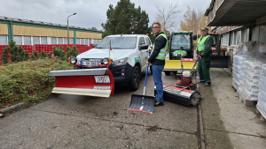Fahrzeuge von RWS Gebäudeservice und RWS Hauswirtschaft sind bereit für den Winterdienst für Dresden und Umgebung